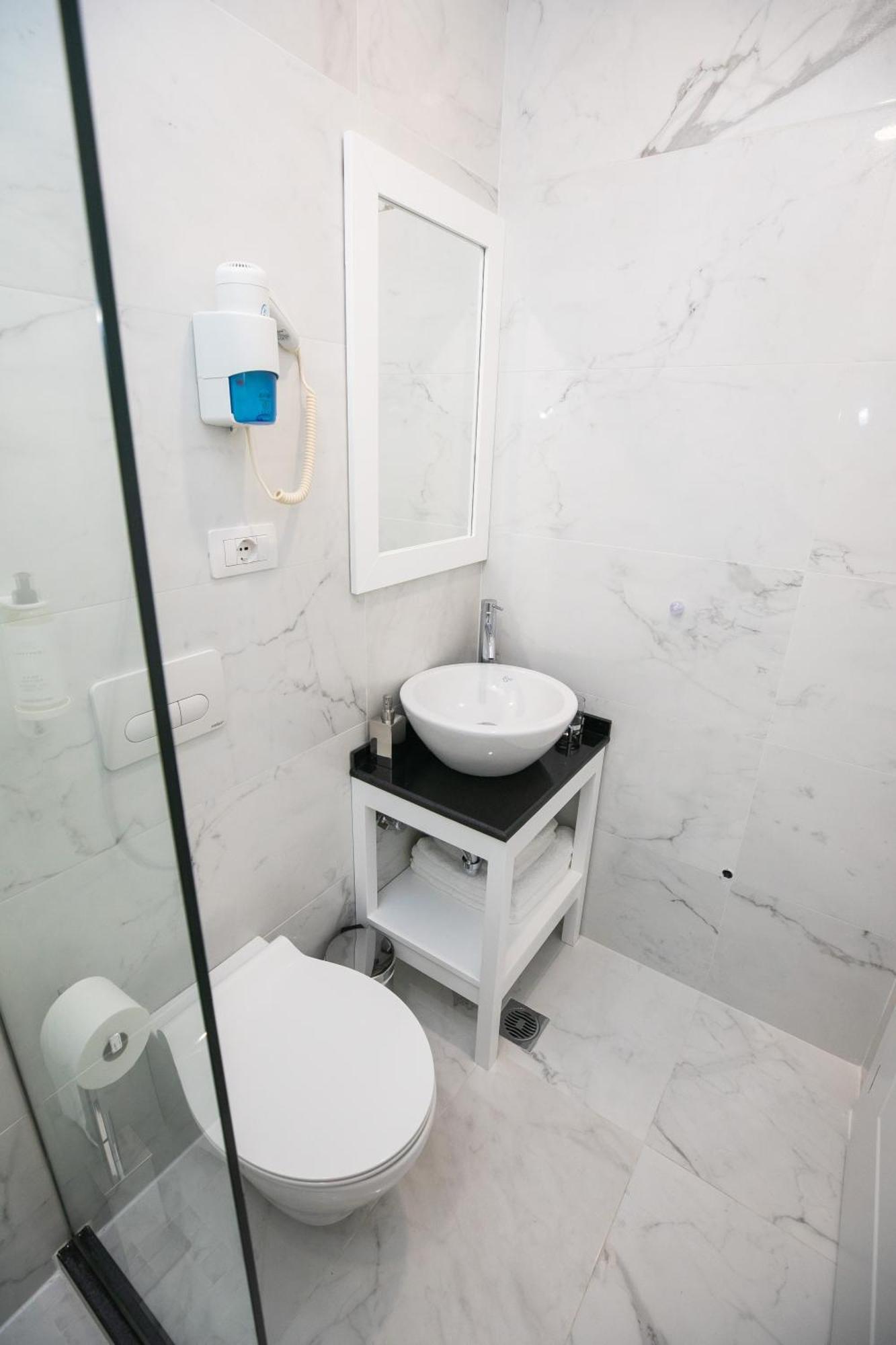 Hotel Elior Tirana Zewnętrze zdjęcie