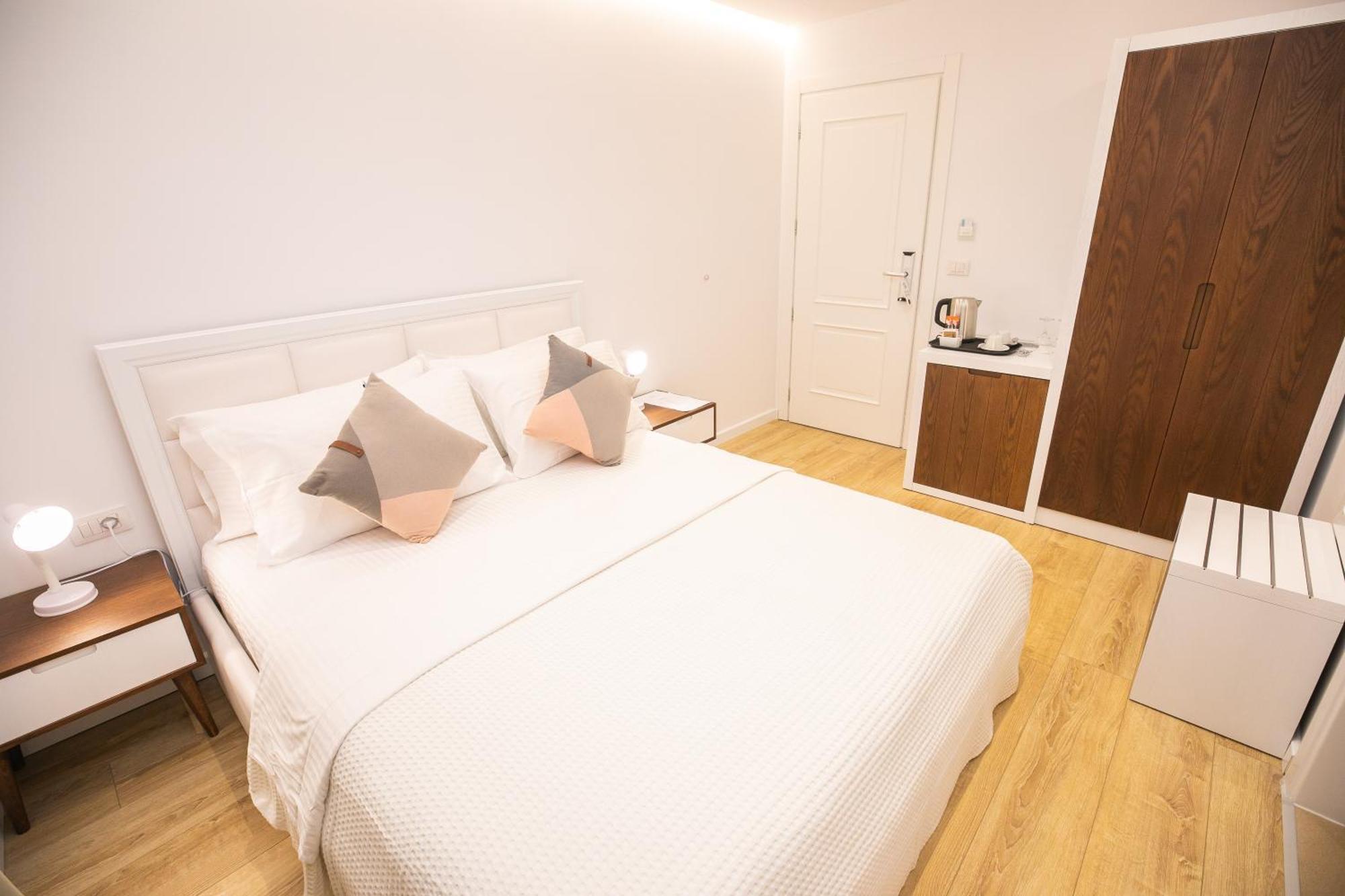 Hotel Elior Tirana Zewnętrze zdjęcie