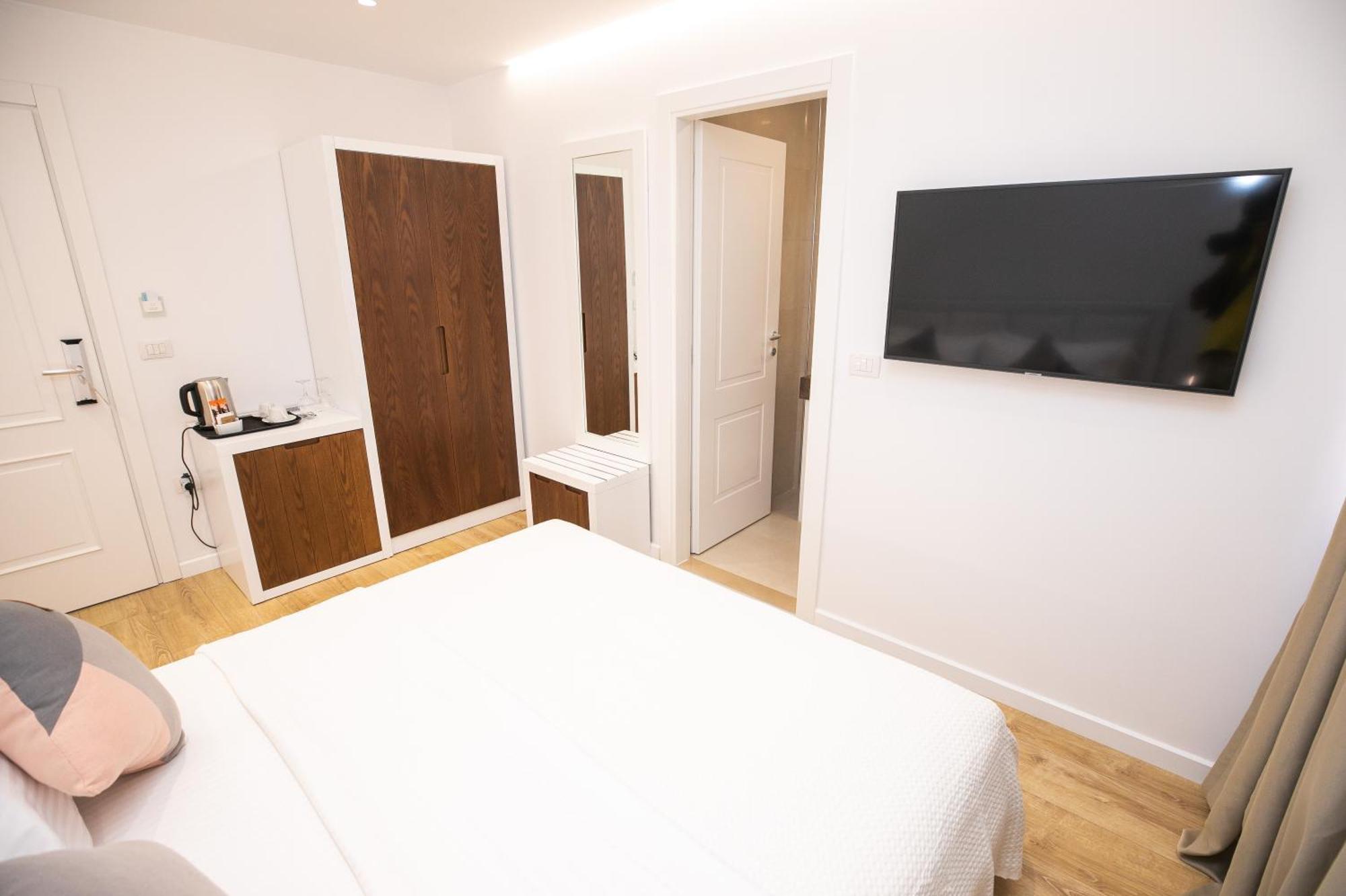 Hotel Elior Tirana Zewnętrze zdjęcie