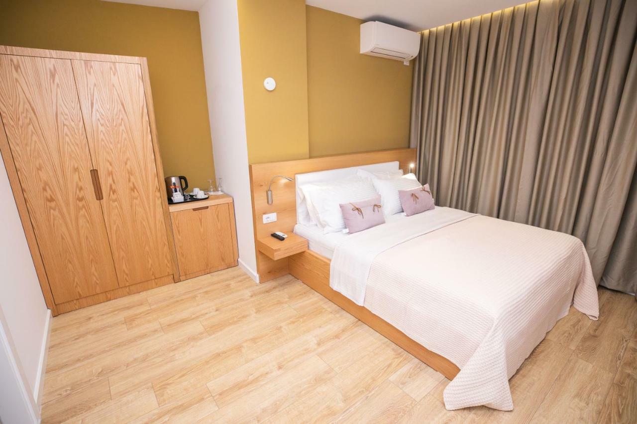 Hotel Elior Tirana Zewnętrze zdjęcie