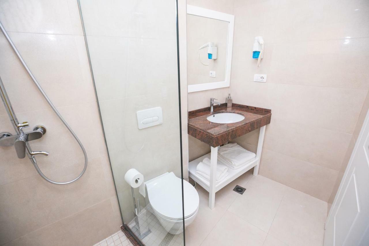 Hotel Elior Tirana Zewnętrze zdjęcie